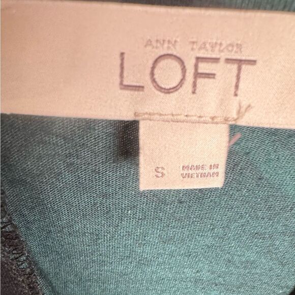 Ann Taylor Loft black and dark green buttercup floral swing dress size small - Picture 5 of 7